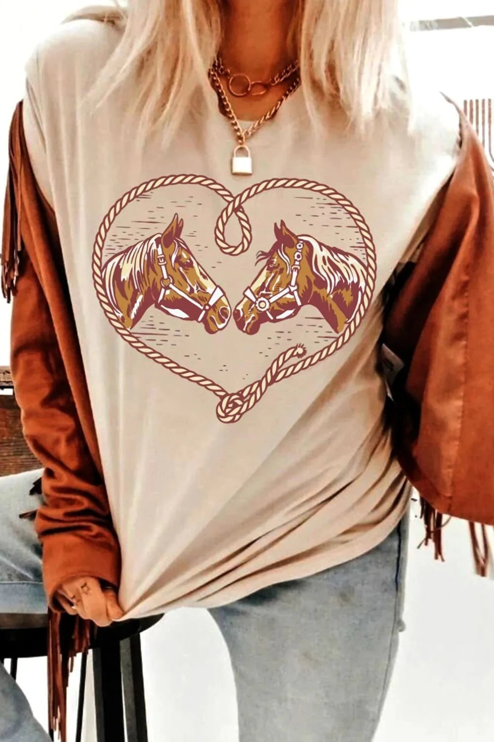 Rodeo Horse Graphic Western Cowgirl T ShirtFeatures:Basic style
Stretch:Slightly stretchy
Material composition:62% polyester, 32% cotton, 6% elastane
Care instructions:Machine wash cold. Tumble dry low.
ImporMerit SellRodeo Horse GraphicTrendsi