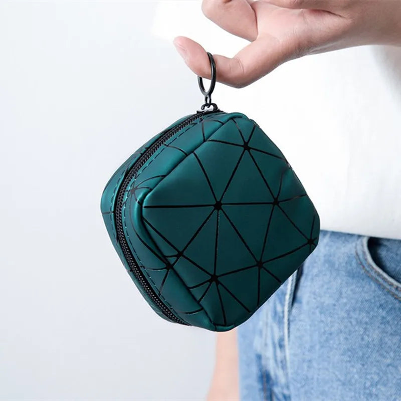 Women Sanitary Napkin Tampon Storage Bag Cute Sanitary Pad Pouches Portable Makeup Lipstick Key Earphone Data Cables Organize