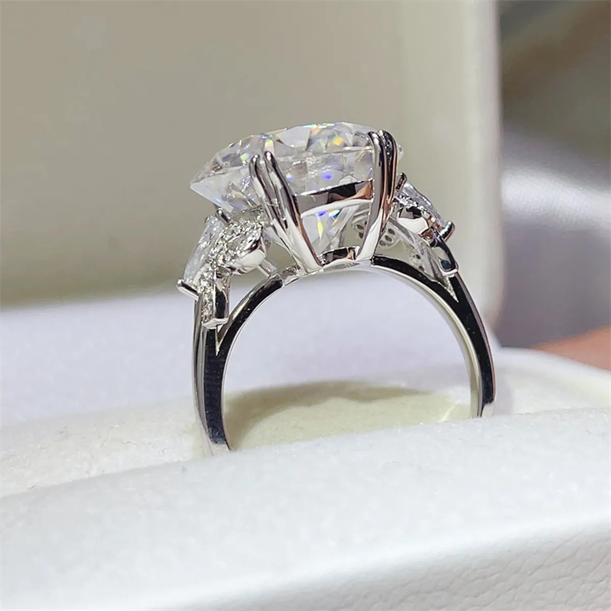 10 Carat Moissanite 925 Sterling Silver Ring - Merit Sell