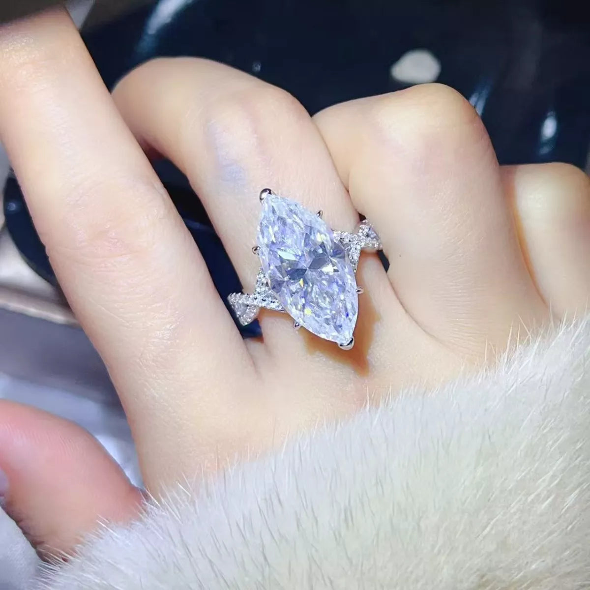 Selected Variant Image