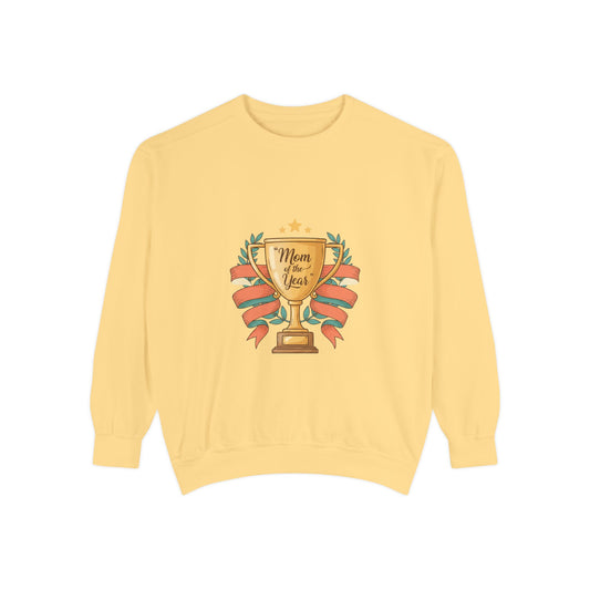 Sweatshirt — "Mom of the Year" Trophy Graphic Crewneck Merit Sell