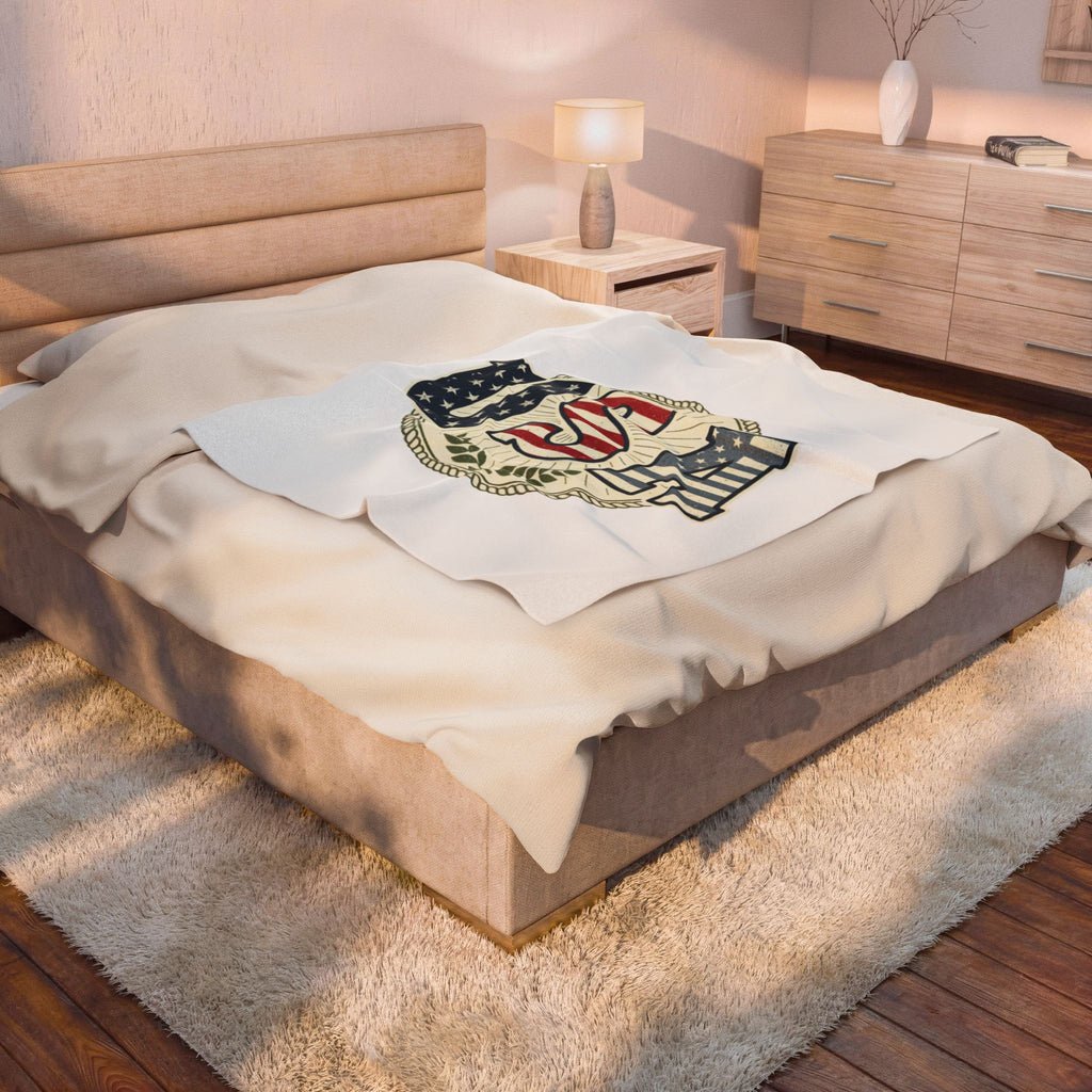 USA Flag Velveteen Plush Blanket — Patriotic American Throw for 4th of July & Veterans Day