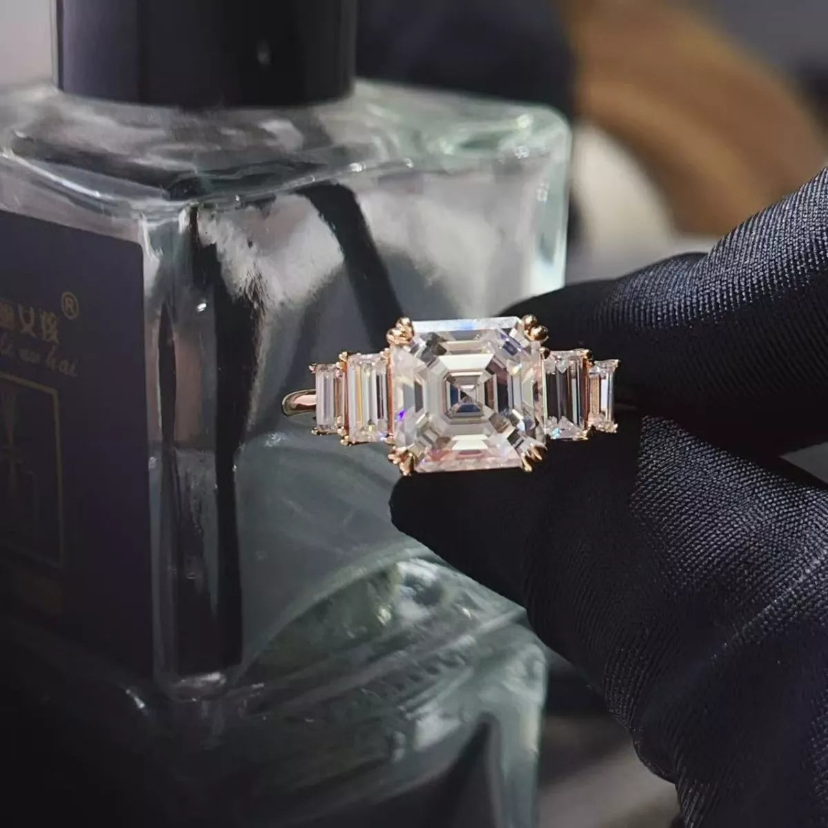 Selected Variant Image