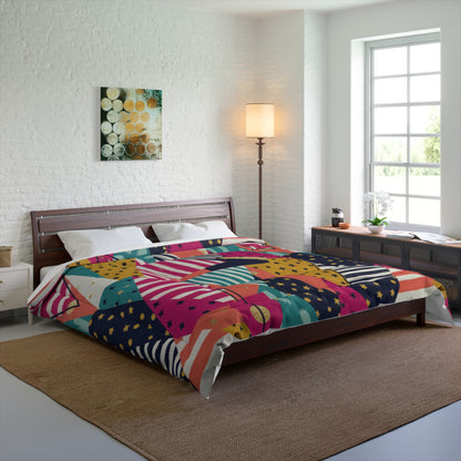 Geometric Colorblock Comforter — Bold Abstract Triangle Pattern