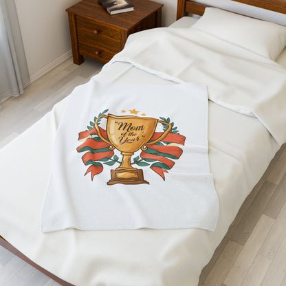 Mom of the Year Velveteen Plush Blanket – Trophy Design Mother’s Day Throw
