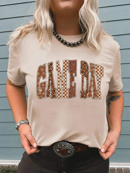 Full Size GAME DAY Checkered Letter Graphic T Shirt Plus Size - Merit Sell