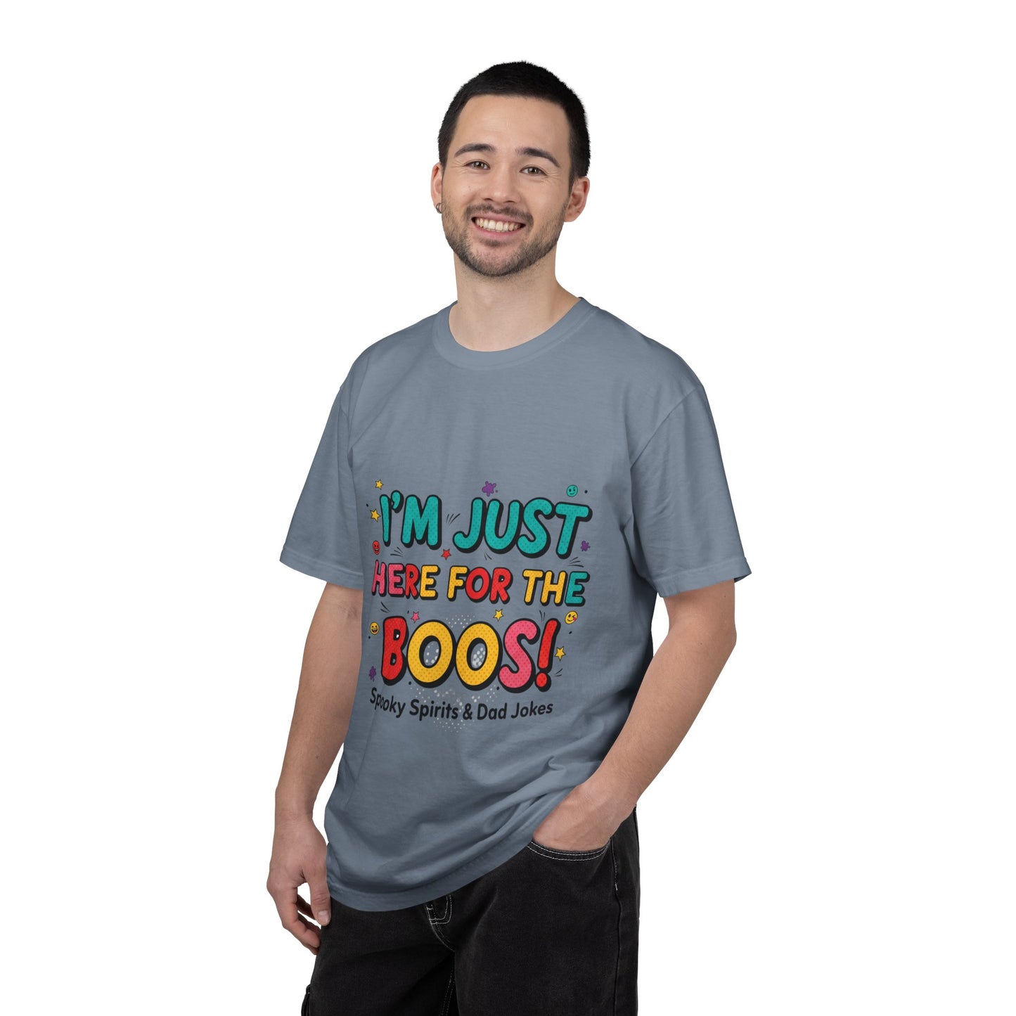 Halloween T-Shirt "I'm Just Here for the Boos!" — Funny Spooky Spirits & Dad Jokes Tee