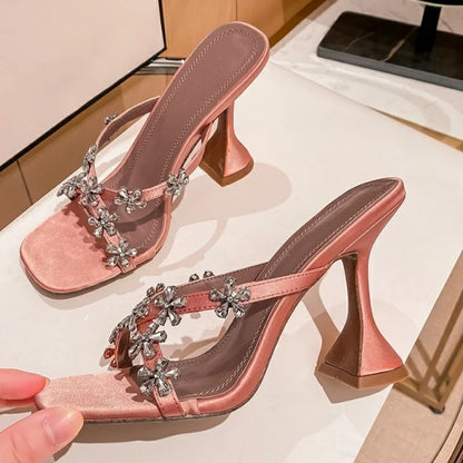2024 New Summer Silver High Heels Women'S Crystal Flower Slippers Summer Beach Shoes