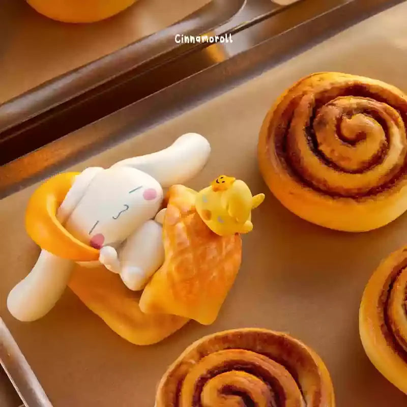 MINISO Sanrio Happy Baking Series Figice Blind Box Genuine Trendy Toy Surprise Gift for Girls