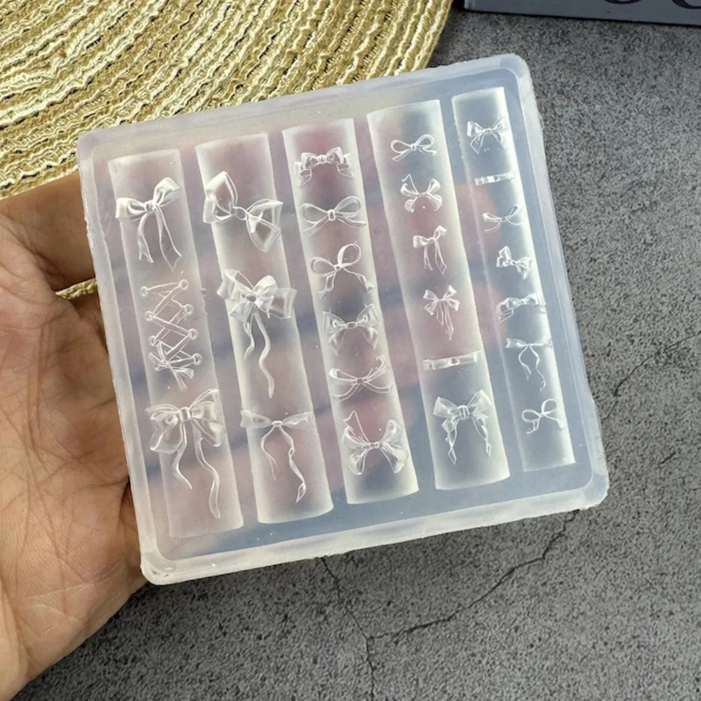 3D Bowknot Silicone Nail Mold Ballet Ribbon Tie Nail Charms Transparent Nails Template Carving Bowtie Manicure Stencil Tool