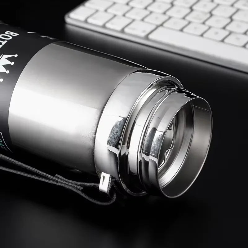 Spot 316 stainless steel thermos large capacity rope lifting sling pot outdoor portable vacuum sports kettle business - Merit Sell